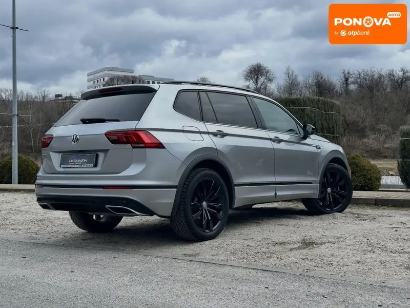 Volkswagen Tiguan, 2020 р., Бензин, 65 тис. км, Позашляховик / Кросовер, Сірий, Дніпро (Дніпропетровськ) AT-10412674 фото