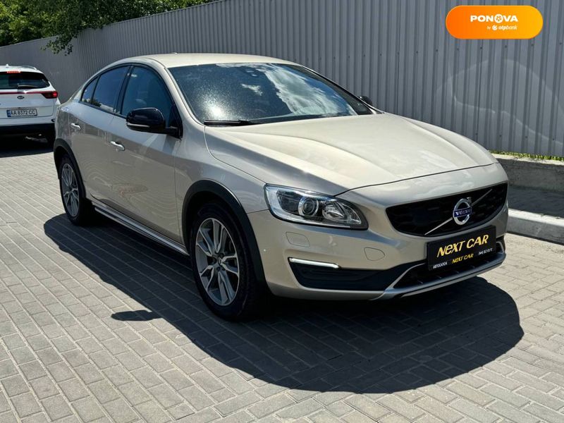 Volvo S60 Cross Country, 2017, Бензин, 51 тис. км, Седан, Сірий, Київ 109227 фото