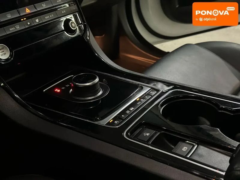 Jaguar XE, 2016 р., Дизель, 209 тис. км, Седан, Білий, Дніпро (Дніпропетровськ) AT-10408241 фото