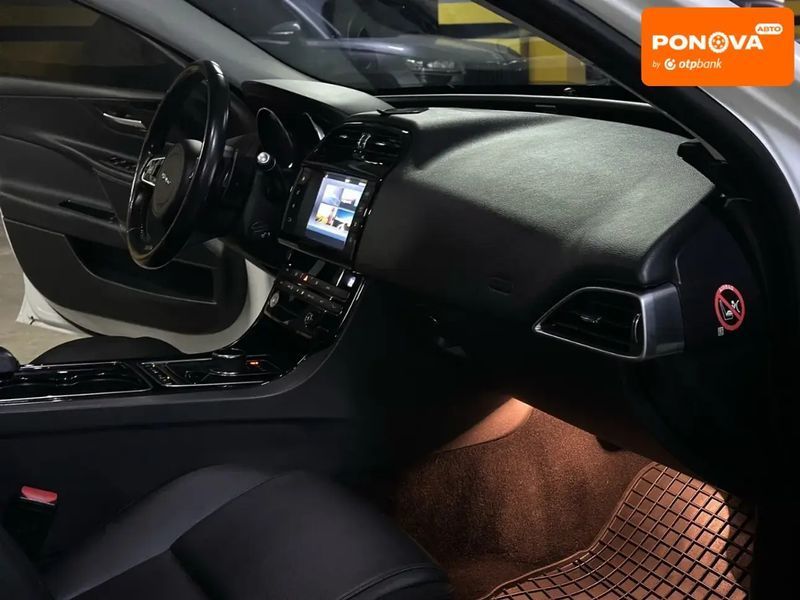 Jaguar XE, 2016 р., Дизель, 209 тис. км, Седан, Білий, Дніпро (Дніпропетровськ) AT-10408241 фото