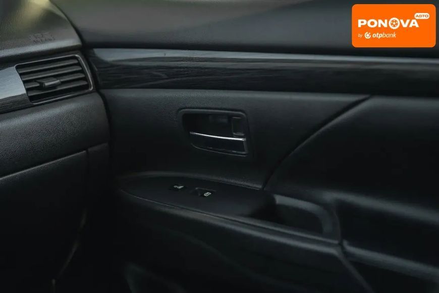 Mitsubishi Outlander, 2016 г., Бензин, 199 тыс. км, Внедорожник / Кроссовер, Чорный, Черновцы AT-10401507 фото