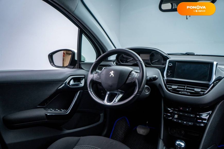 Peugeot 208, 2017, Бензин, 1.2 л., 60 тис. км, Хетчбек, Білий, Київ 35789 фото