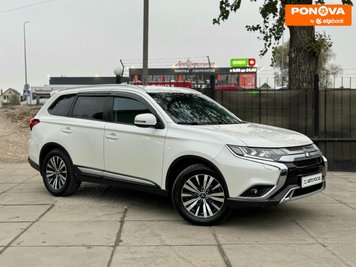 Mitsubishi Outlander, 2020, Газ пропан-бутан / Бензин, 2.36 л., 74 тис. км, Позашляховик / Кросовер, Білий, Київ 279303 фото