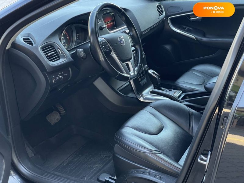 Volvo V40, 2015, Дизель, 2 л., 249 тыс. км, Хетчбек, Чорный, Киев 39697 фото