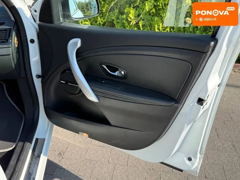 Renault Megane, 2012 р., Дизель, 225 тис. км, Універсал, Білий, Стрий AT-10402053 фото