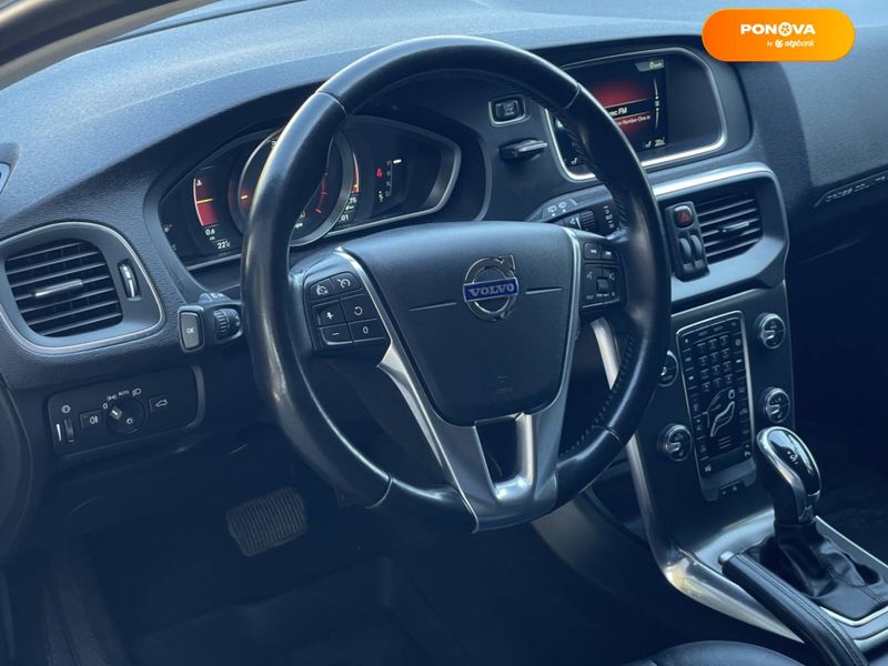 Volvo V40, 2015, Дизель, 2 л., 249 тыс. км, Хетчбек, Чорный, Киев 39697 фото