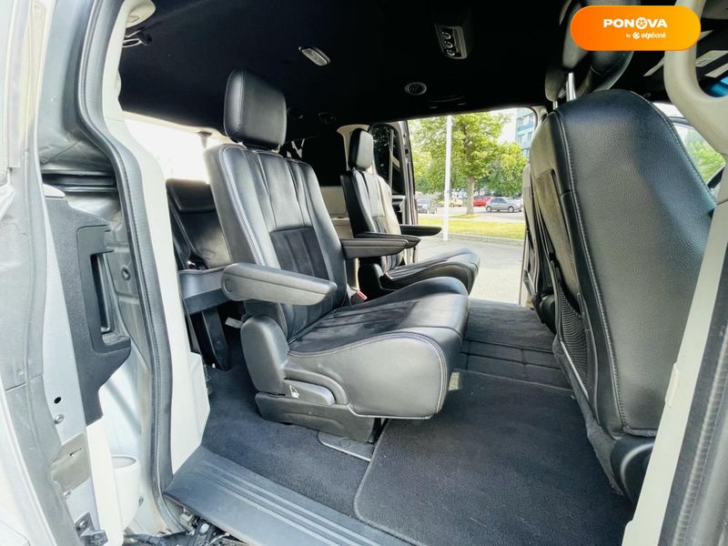 Dodge Grand Caravan, 2017, Бензин, 3.6 л., 169 тис. км, Мінівен, Сірий, Київ 50590 фото