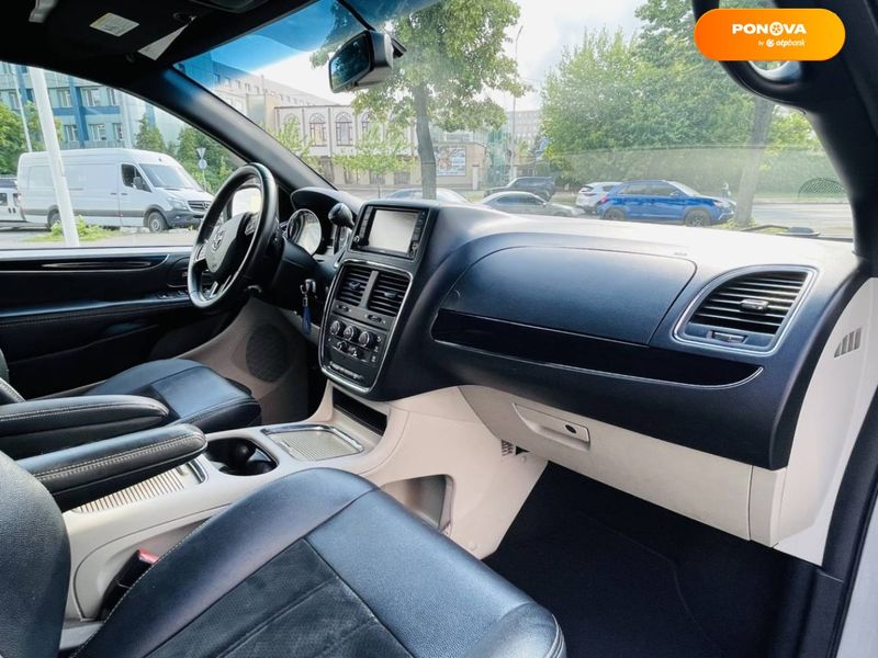 Dodge Grand Caravan, 2017, Бензин, 3.6 л., 169 тис. км, Мінівен, Сірий, Київ 50590 фото