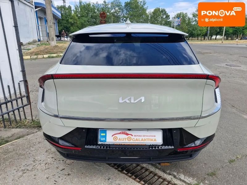 Kia EV6, 2022 р., Електро, 85 тис. км, Позашляховик / Кросовер, Сірий, Миколаїв AT-10423445 фото