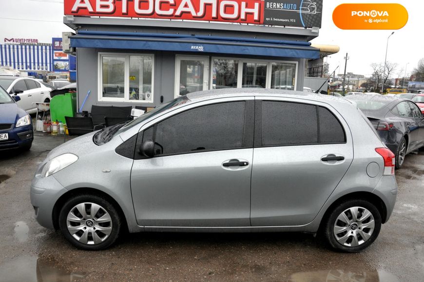 Toyota Yaris, 2010, Бензин, 1 л., 214 тис. км, Хетчбек, Сірий, Львів 28155 фото