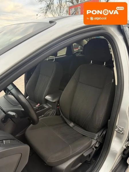 Ford Focus, 2015 р., Бензин, 245 тис. км, Седан, Сірий, Дніпро (Дніпропетровськ) AT-10415381 фото
