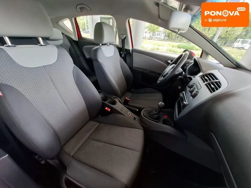 SEAT Leon, 2005 г., Бензин, 211 тыс. км, Хетчбек, Красный, Николаев AT-10403546 фото