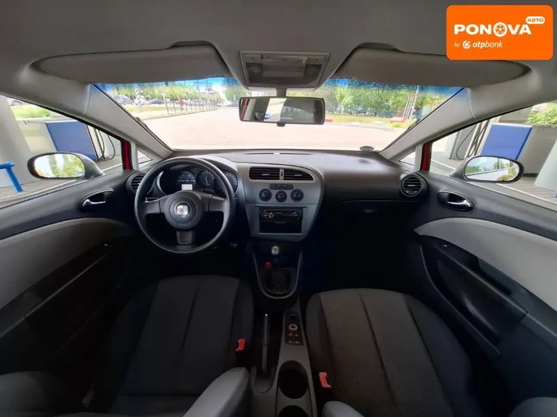 SEAT Leon, 2005 г., Бензин, 211 тыс. км, Хетчбек, Красный, Николаев AT-10403546 фото