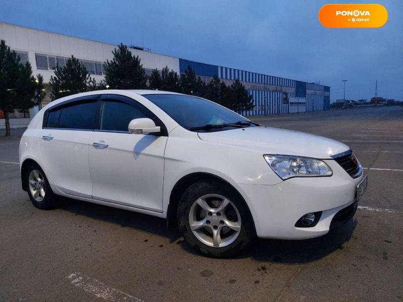 Geely Emgrand 7 (EC7), 2014, Газ пропан-бутан / Бензин, 1.5 л., 127 тыс. км, Хетчбек, Белый, Николаев Cars-Pr-60296 фото