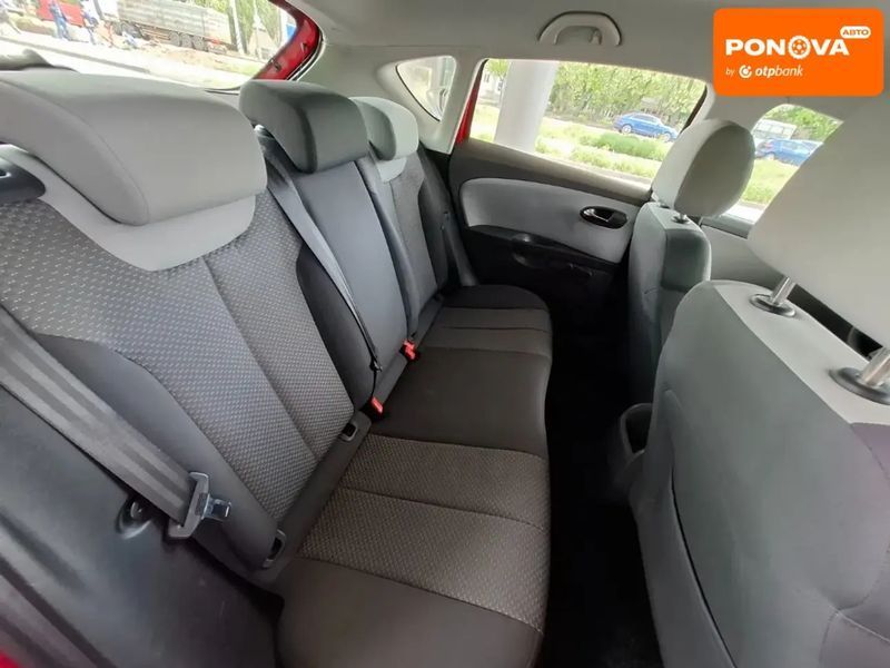 SEAT Leon, 2005 г., Бензин, 211 тыс. км, Хетчбек, Красный, Николаев AT-10403546 фото