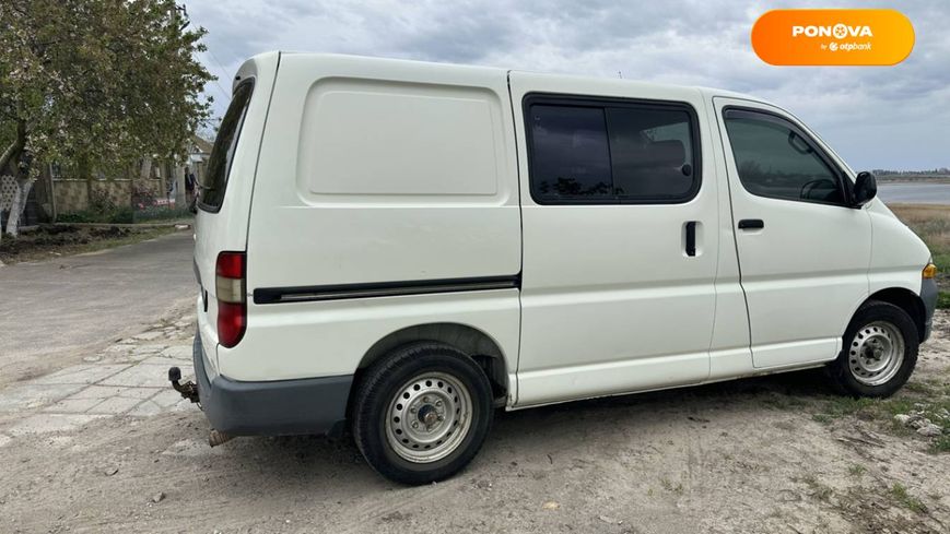 Toyota Hiace, 1997, Дизель, 2.4 л., 447 тис. км, Мікровен, Білий, Миколаїв Cars-Pr-59194 фото