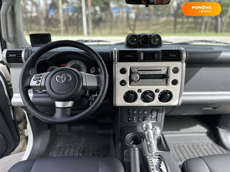 Toyota FJ Cruiser, 2008, Газ пропан-бутан / Бензин, 4 л., 170 тыс. км, Внедорожник / Кроссовер, Белый, Киев Cars-Pr-55859 фото