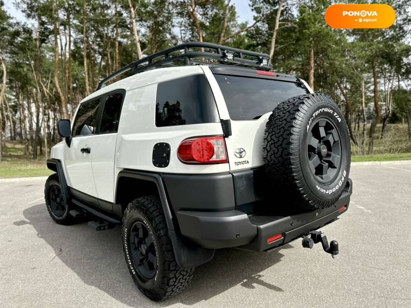 Toyota FJ Cruiser, 2008, Газ пропан-бутан / Бензин, 4 л., 170 тыс. км, Внедорожник / Кроссовер, Белый, Киев Cars-Pr-55859 фото