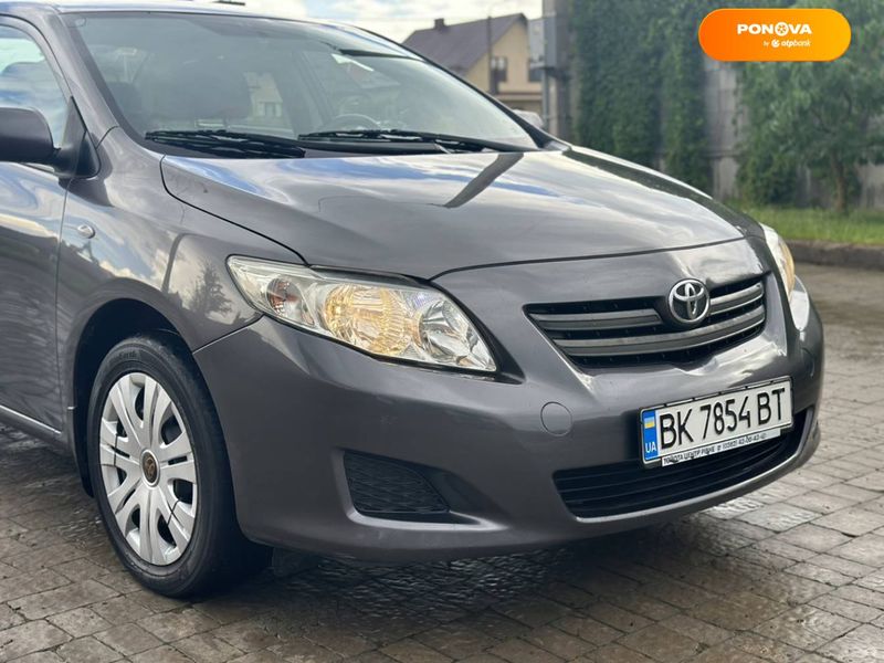 Toyota Corolla, 2007, Газ пропан-бутан / Бензин, 1.6 л., 185 тис. км, Седан, Сірий, Рівне Cars-Pr-64246 фото