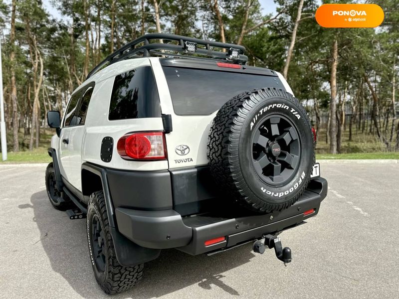 Toyota FJ Cruiser, 2008, Газ пропан-бутан / Бензин, 4 л., 170 тыс. км, Внедорожник / Кроссовер, Белый, Киев Cars-Pr-55859 фото