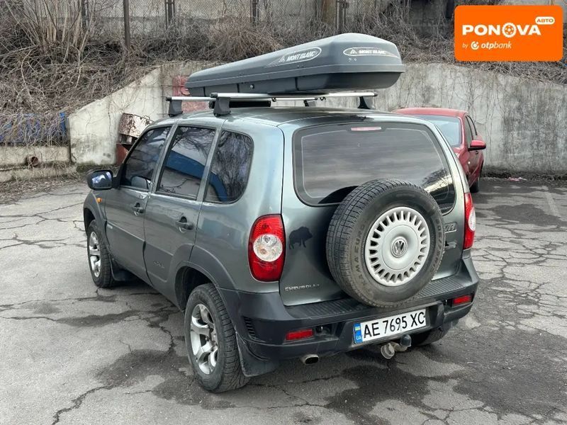 Chevrolet Niva, 2010 г., Бензин, 142 тыс. км, Внедорожник / Кроссовер, Серый, Каменское (Днепродзержинск) AT-10411425 фото