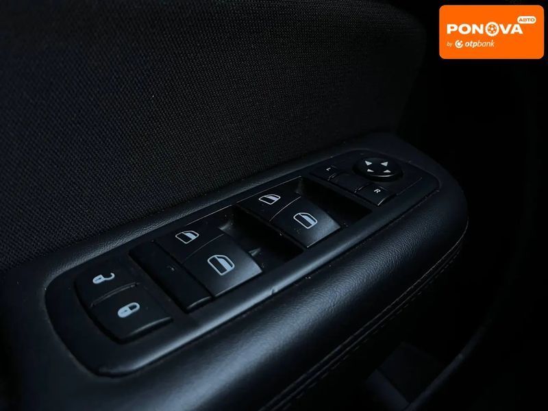 Chrysler 200, 2015 р., Бензин, 160 тис. км, Седан, Київ AT-10413880 фото