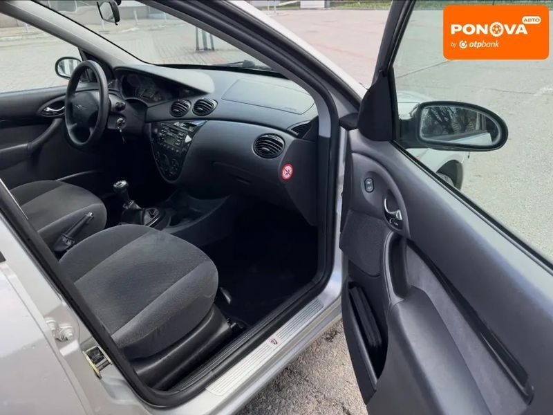 Ford Focus, 2002 р., Бензин, 112 тис. км, Седан, Сірий, Дніпро (Дніпропетровськ) AT-10418036 фото
