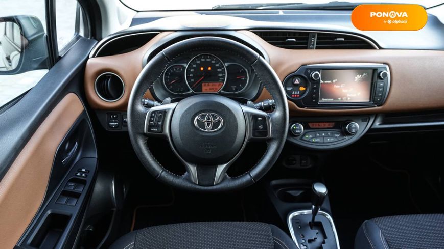 Toyota Yaris, 2014, Бензин, 1.33 л., 68 тис. км, Хетчбек, Чорний, Львів 101611 фото