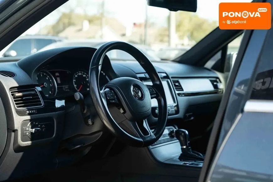 Volkswagen Touareg, 2011 г., Дизель, 274 тыс. км, Внедорожник / Кроссовер, Серый, Черновцы AT-10417211 фото