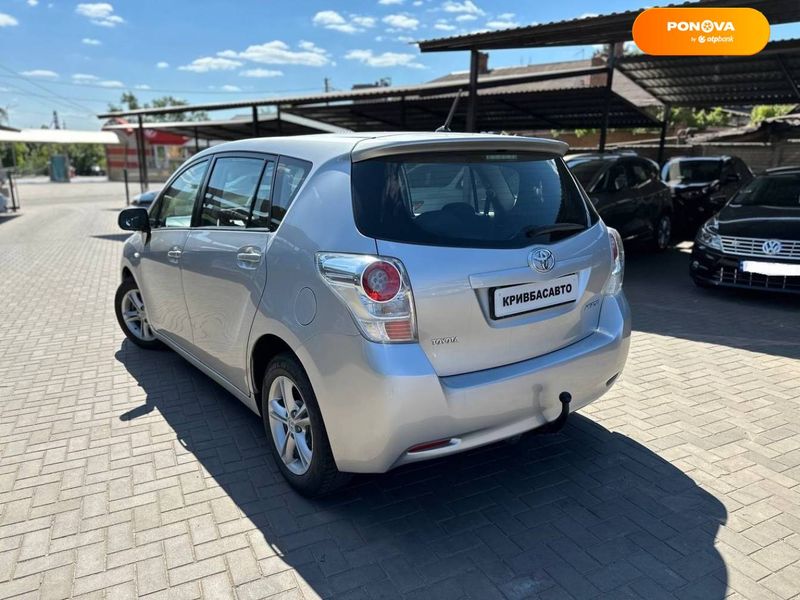 Toyota Verso, 2010, Дизель, 2 л., 204 тис. км, Мінівен, Сірий, Кривий Ріг 48240 фото