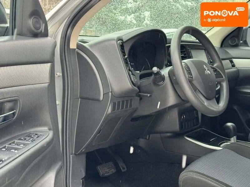 Mitsubishi Outlander, 2017 р., Бензин, 113 тис. км, Позашляховик / Кросовер, Сірий, Львів AT-10408531 фото