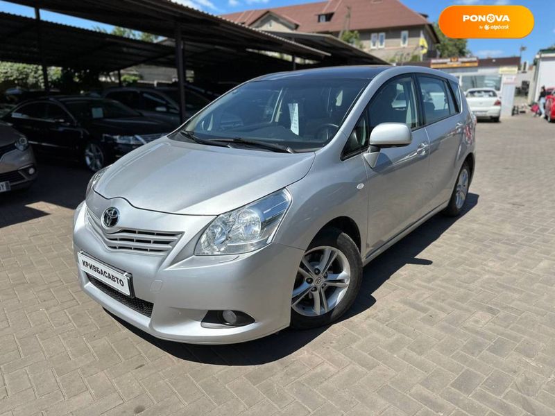 Toyota Verso, 2010, Дизель, 2 л., 204 тис. км, Мінівен, Сірий, Кривий Ріг 48240 фото