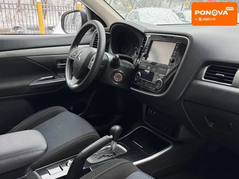 Mitsubishi Outlander, 2017 р., Бензин, 113 тис. км, Позашляховик / Кросовер, Сірий, Львів AT-10408531 фото