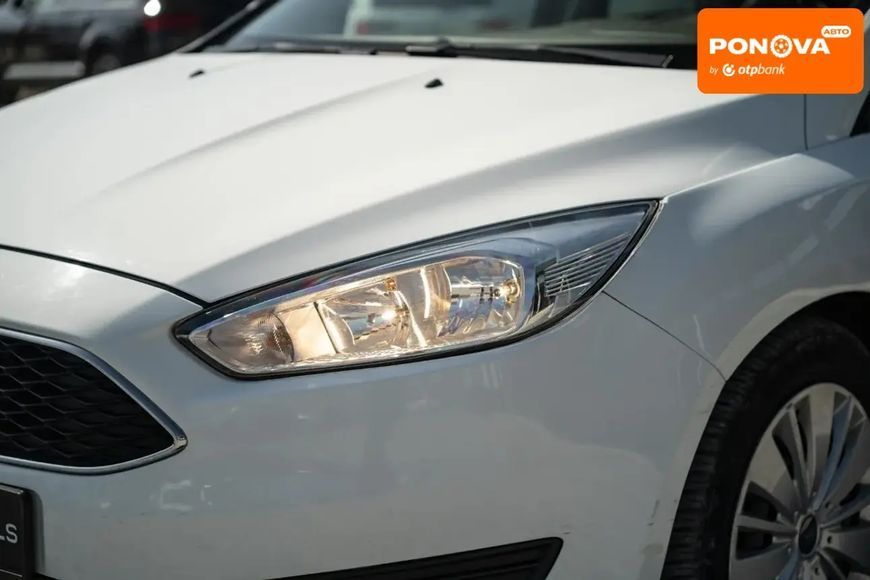 Ford Focus, 2016 р., Бензин, 132 тис. км, Хетчбек, Білий, Чернівці AT-10415432 фото