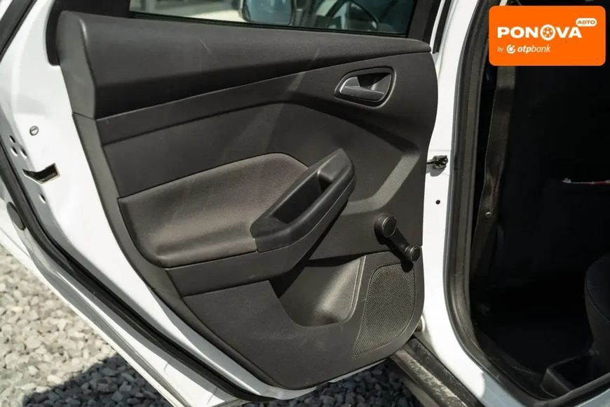 Ford Focus, 2016 р., Бензин, 132 тис. км, Хетчбек, Білий, Чернівці AT-10415432 фото