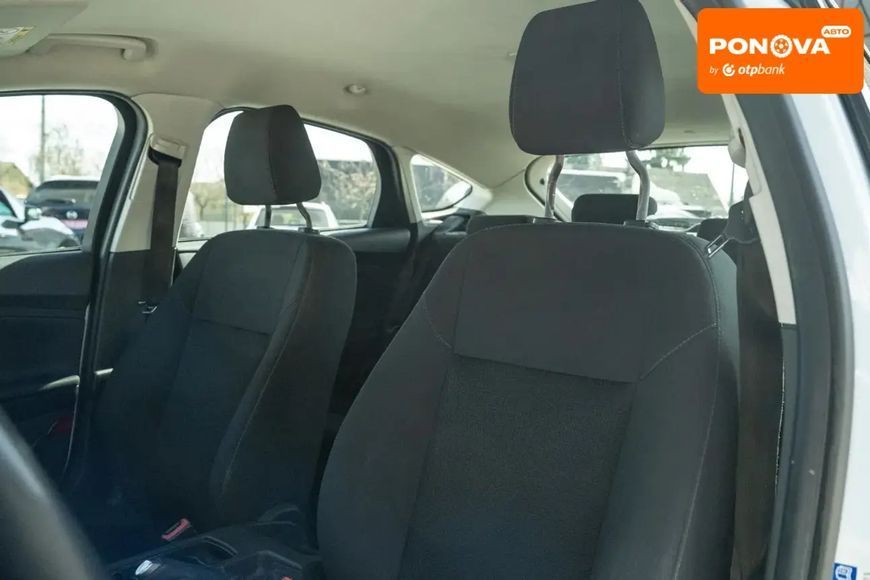 Ford Focus, 2016 р., Бензин, 132 тис. км, Хетчбек, Білий, Чернівці AT-10415432 фото