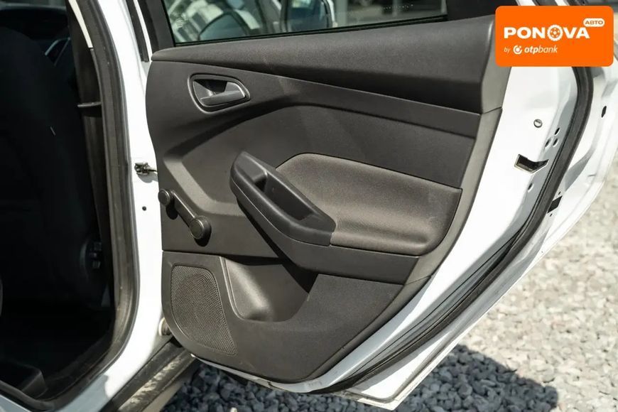 Ford Focus, 2016 р., Бензин, 132 тис. км, Хетчбек, Білий, Чернівці AT-10415432 фото