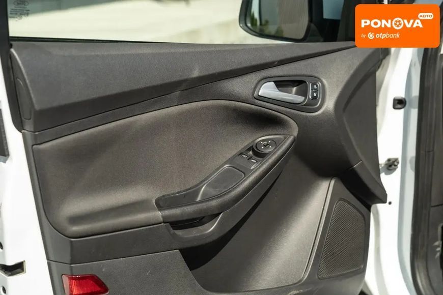 Ford Focus, 2016 р., Бензин, 132 тис. км, Хетчбек, Білий, Чернівці AT-10415432 фото