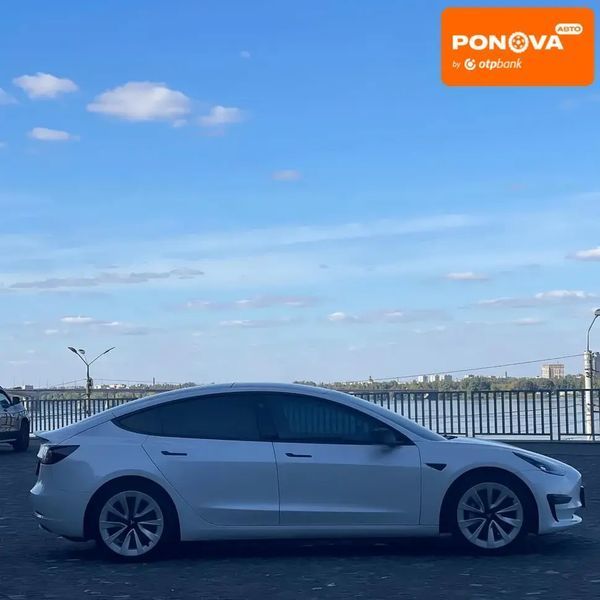 Tesla Model 3, 2022 г., Електро, 45 тыс. км, Внедорожник / Кроссовер, Белый, Днепр (Днепропетровск) AT-10406723 фото