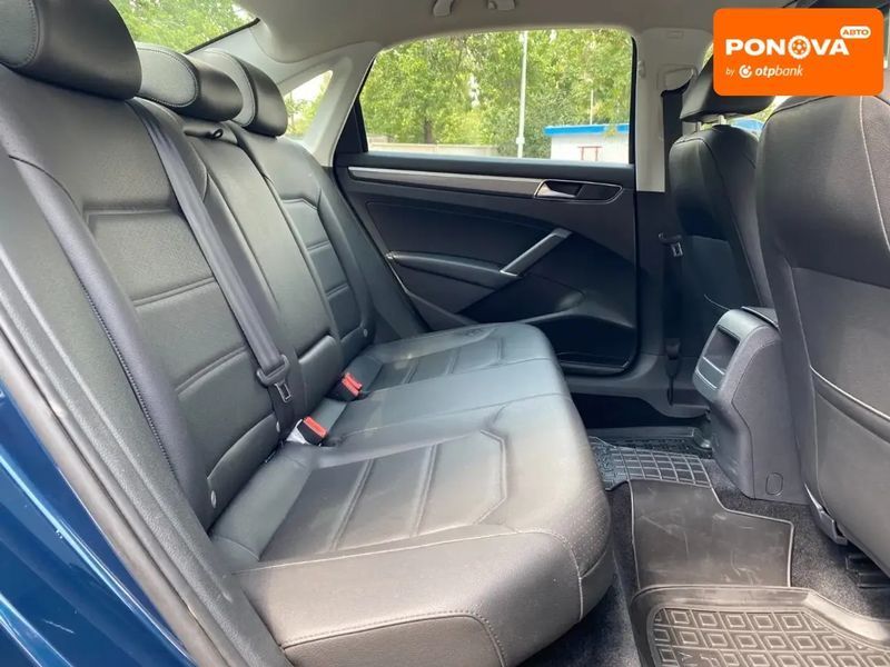Volkswagen Passat, 2018 р., Бензин, 63 тис. км, Седан, Синій, Миколаїв AT-10403310 фото