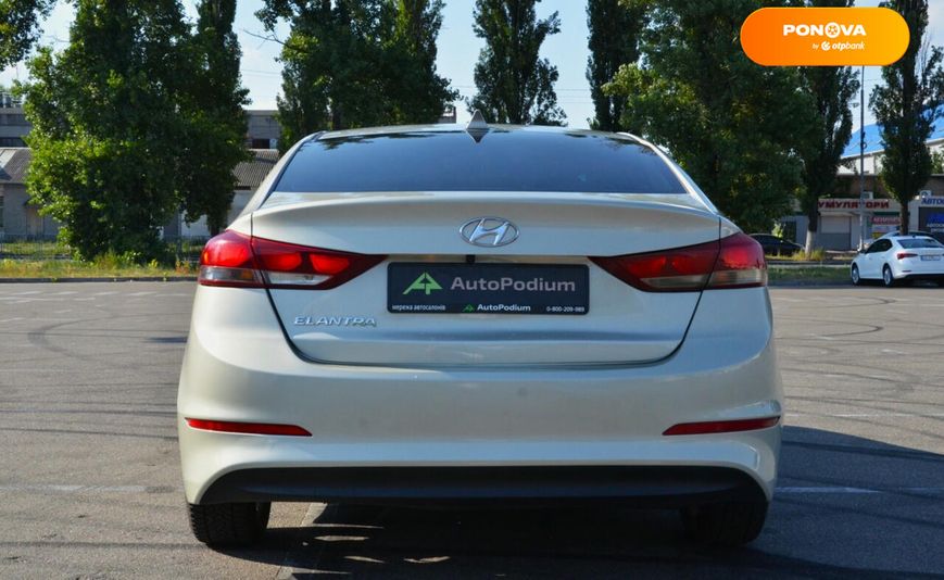 Hyundai Elantra, 2016, Бензин, 2 л., 141 тис. км, Седан, Бежевий, Київ 102376 фото