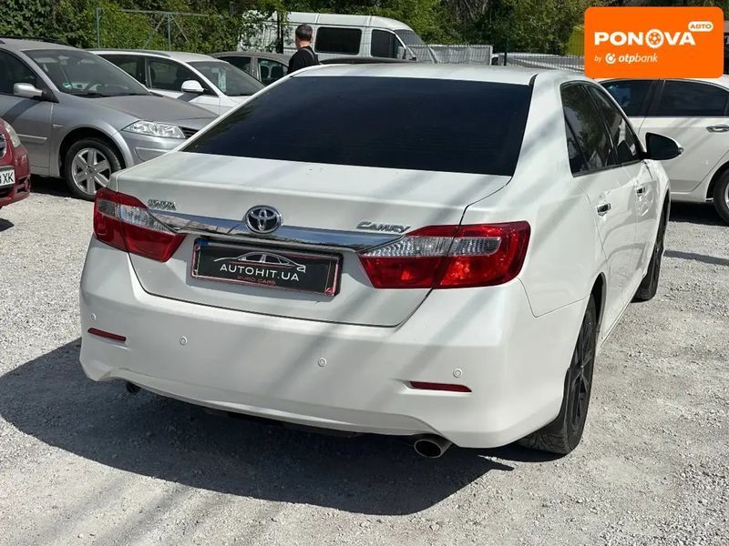 Toyota Camry, 2012 р., Газ пропан-бутан / Бензин, 200 тис. км, Седан, Білий, Кам'янське (Дніпродзержинськ) AT-10417416 фото