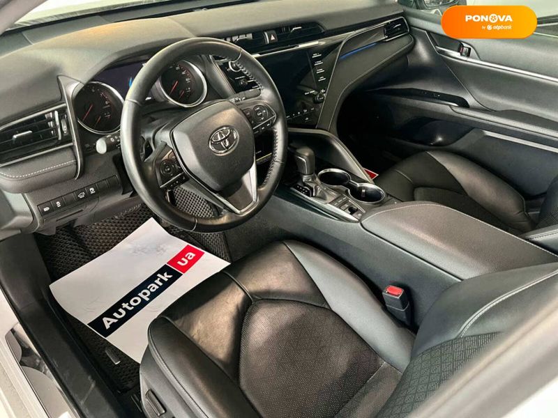 Toyota Camry, 2019, Бензин, 2.5 л., 55 тис. км, Седан, Білий, Одеса 43294 фото
