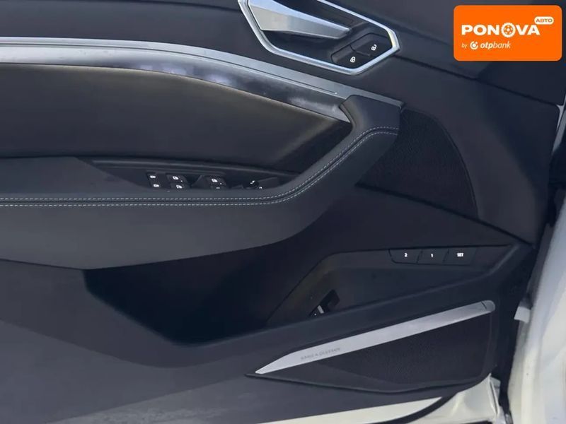Audi e-tron, 2022 р., Електро, 80 тис. км, Позашляховик / Кросовер, Білий, Київ AT-10410526 фото