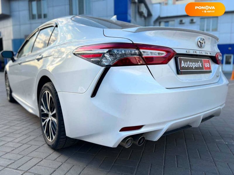 Toyota Camry, 2019, Бензин, 2.5 л., 55 тис. км, Седан, Білий, Одеса 43294 фото