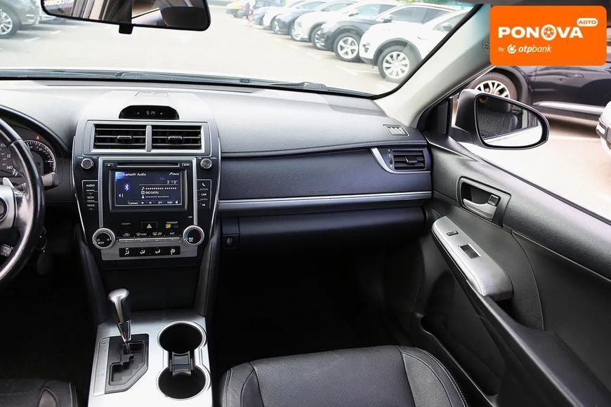 Toyota Camry, 2013 р., Газ пропан-бутан / Бензин, 144 тис. км, Седан, Білий, Київ AT-10417378 фото