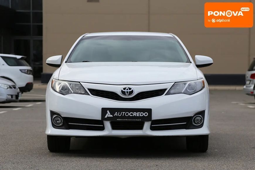 Toyota Camry, 2013 р., Газ пропан-бутан / Бензин, 144 тис. км, Седан, Білий, Київ AT-10417378 фото