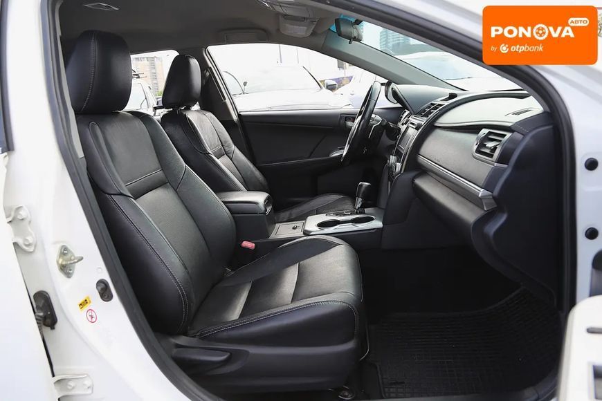 Toyota Camry, 2013 р., Газ пропан-бутан / Бензин, 144 тис. км, Седан, Білий, Київ AT-10417378 фото