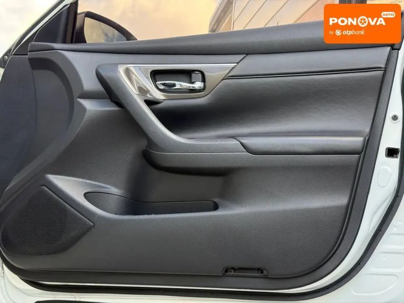 Nissan Altima, 2013 г., Бензин, 213 тыс. км, Седан, Белый, Ровно AT-10413341 фото