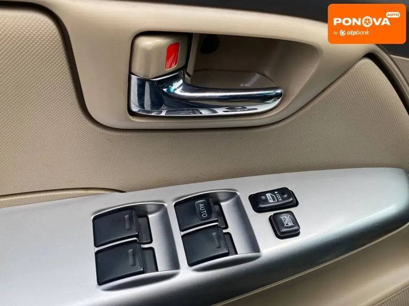 Toyota Fortuner, 2013 г., Бензин, 145 тыс. км, Внедорожник / Кроссовер, Чорный, Львов AT-10400338 фото